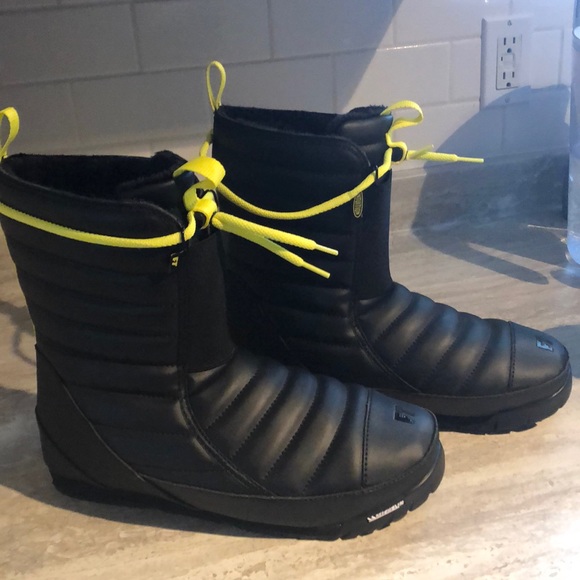 Full Tilt Apres Deep cold Winter boot - Picture 2 of 5